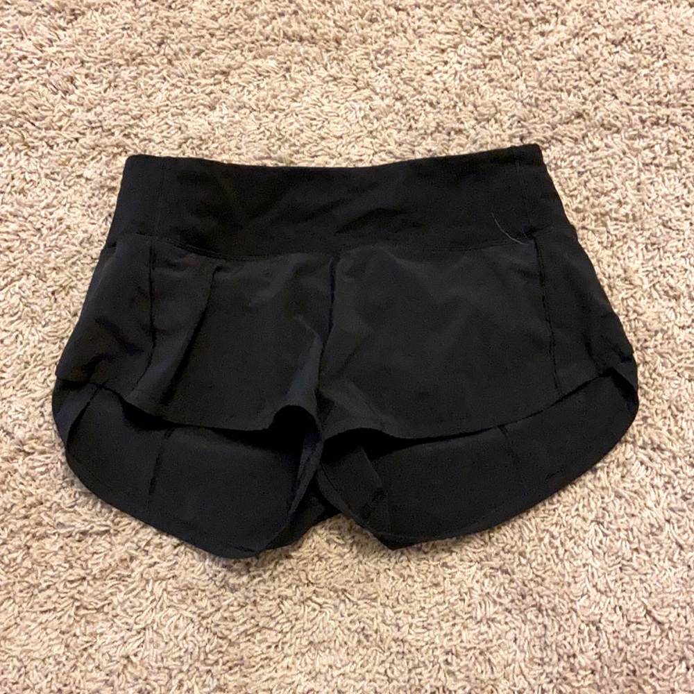 Black Lululemon Speedup Shorts Size 2 2.5”